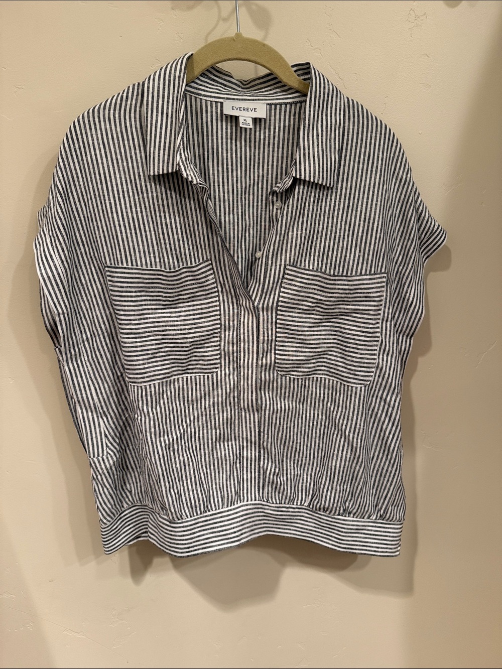 Evereve Black & White Striped Short Sleeve Button-Up Top